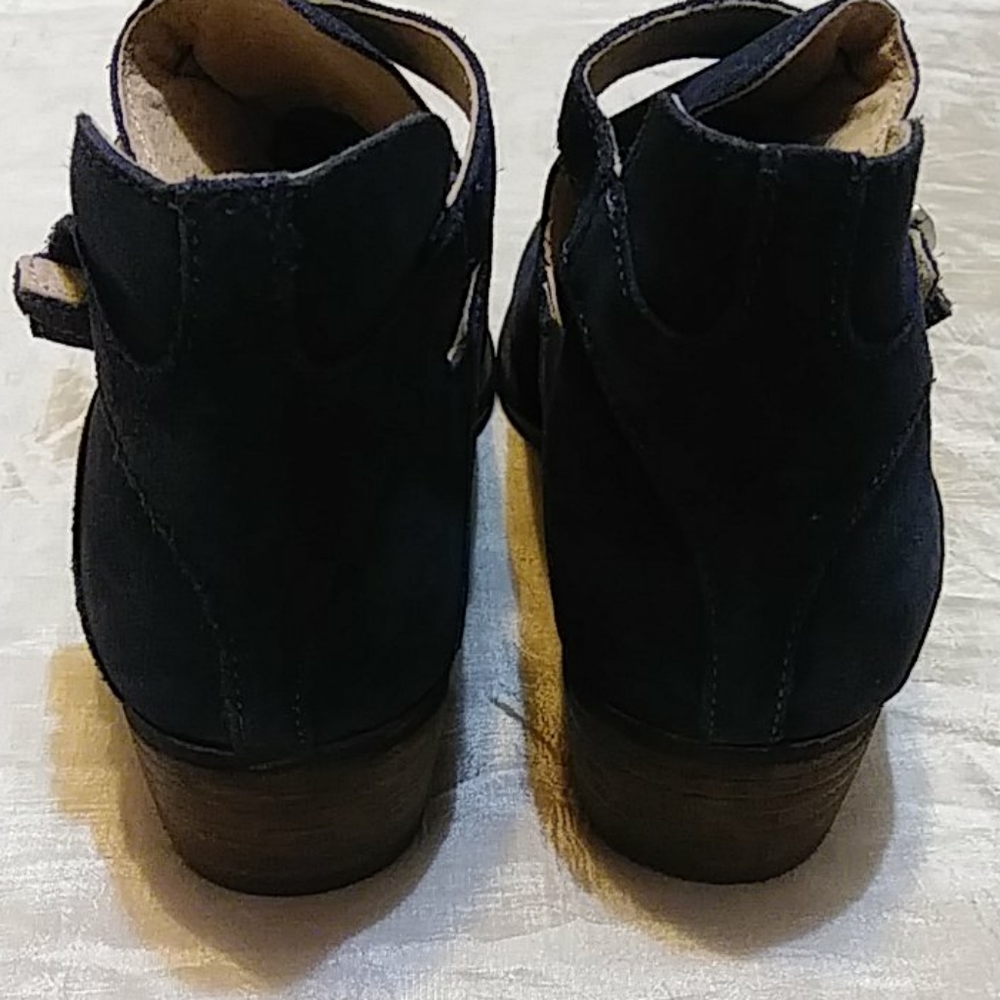 Seychelles Tourmaline Suede Booties - Picture 6 of 11